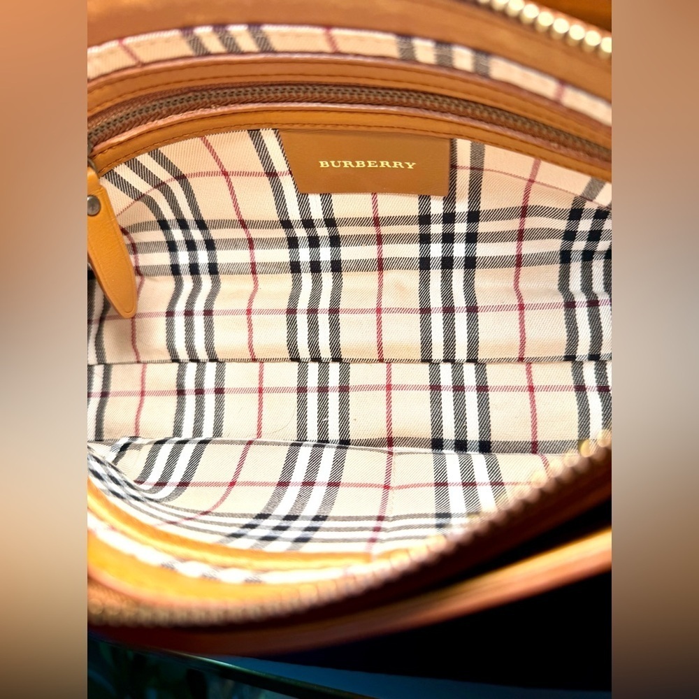 Burberry Vintage Leather Shoulder Bag | Nova Check Lining w/DB | Viral 20K Views - Picture 7 of 17